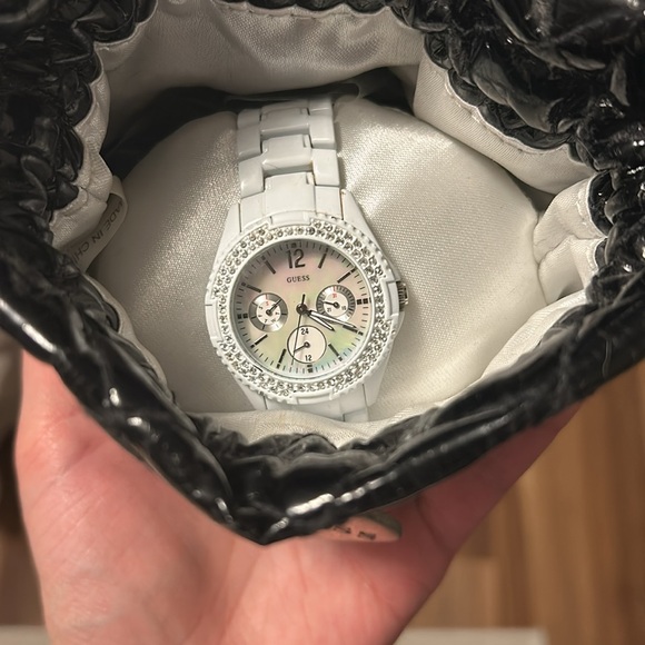 Guess Watch - Picture 6 of 6